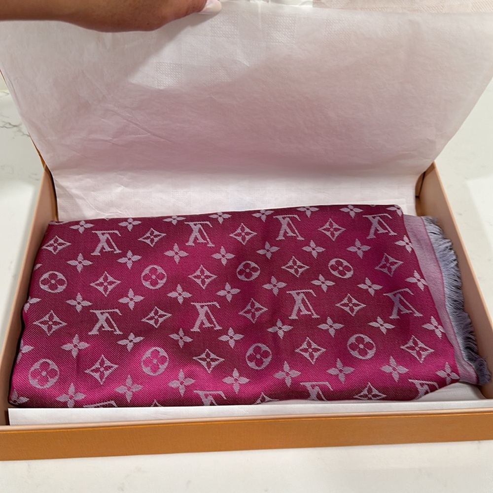 Louis Vuitton Pink and Gray Scarf